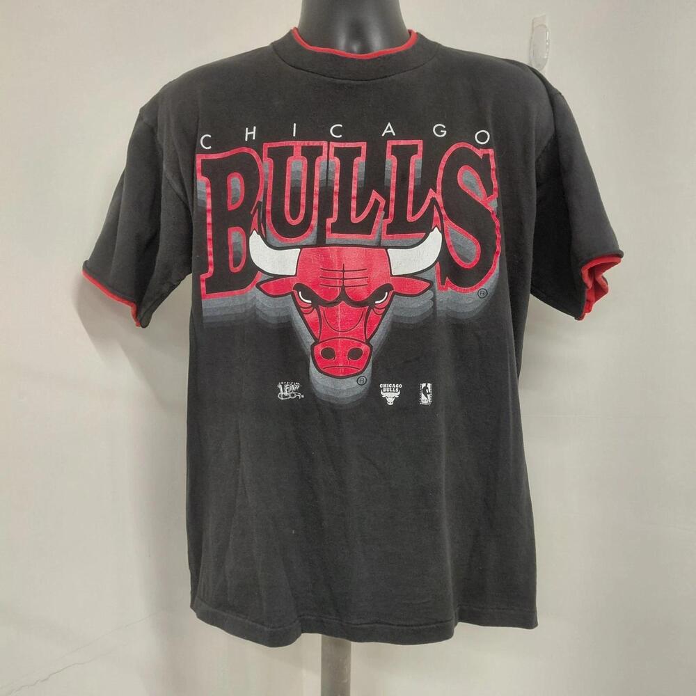 Chicago Bulls T-Shirt Mens   Black Red Short Sleeve Single Stitch